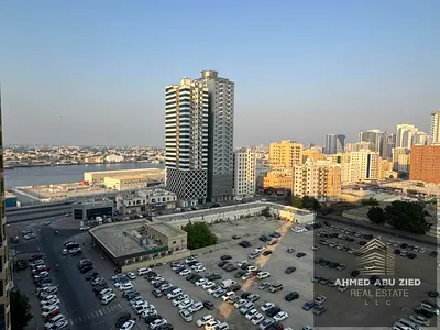شقة غرفة وصالة مميزة في أبراج الخور بإطلالة بحرية رائعة، تتميز بتشطيب ممتاز ومساحة مناسبة للسكن.