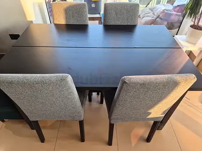 Dark Wood (black) Extendable Dining Table with 4 Upholstered Chairs