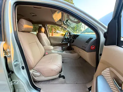 2009 Toyota FORTUNER — фото 10