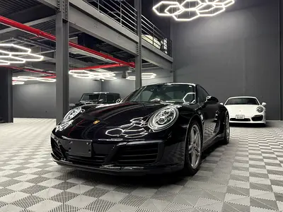 2017 Porsche 911 Carrera 4 | Low Mileage | Full Porsche Service History