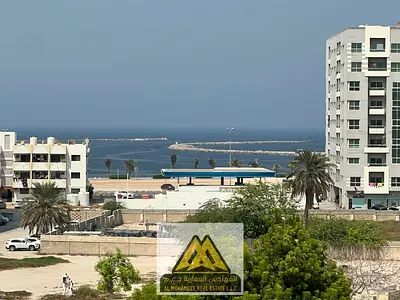 استوديو | مطبخ منفصل تمامًا | تكييف سبليت | سعر ممتاز | قريب جدًا من مرسى عجمان | 20,000 درهم سنوي