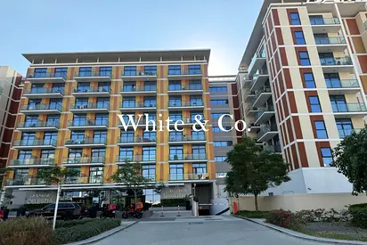 High Floor| Fully Furnished | Good ROI
