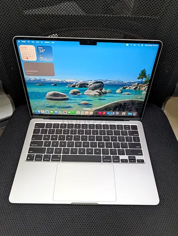 MacBook Air 13” M3 2024 — 24GB / 256GB SSD — MDM Bypassed 🔓
_ Excellent Condition 👍