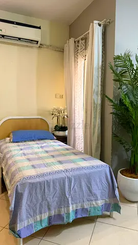 Fully furnished Bed space available for Indian Executive working lady preferably Keralites.