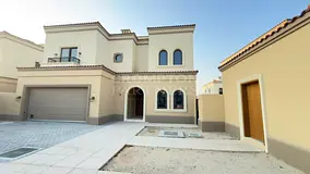 Spacious 4BR Villa|With Maid’s Room|Vacant
