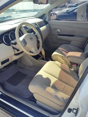 2011 Nissan tida