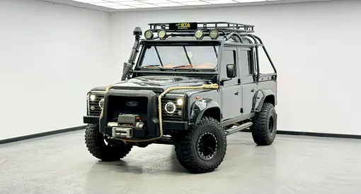 2009 Land Rover Defender 110 Double Cab Pickup – Spectre Style, GCC Specs