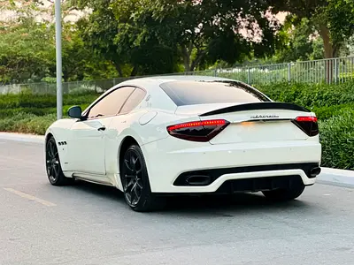 2014 Maserati GRANTURISMO photo 5