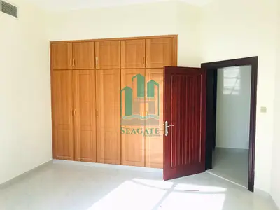 Excellent 4 bedroom villa with shared pool and gym