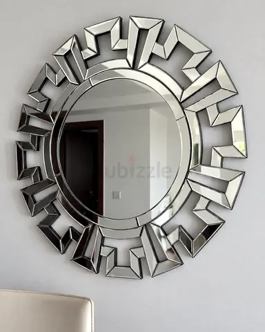 Large Decorative Round Sunburst Wall Mirror - 80 cm