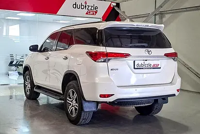2022 Toyota FORTUNER — фото 8