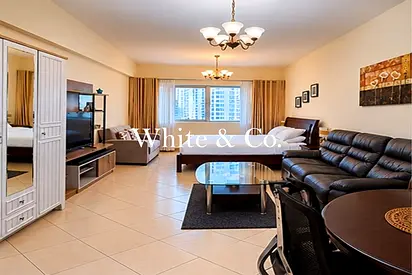 Fully Furnished Studio Marina Diamonds 3
