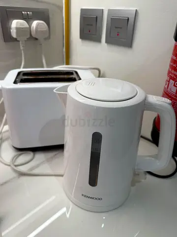 Kenwood 1.7L Electric Kettle – White, Good Working Condition