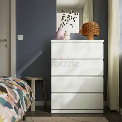 White 4-Drawer Chest / Dresser - Good Condition