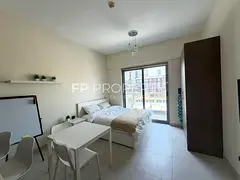 FULLY FURNISHED | PRIME LOCATION \ VACANT UNIT