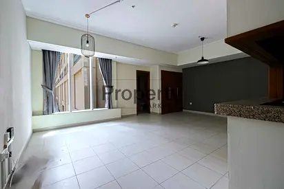 Large Layout | Laundry Room | Kitchen-Equipped