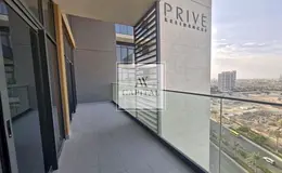 Mid floor | Close to Park | Unfurnished | Vacant