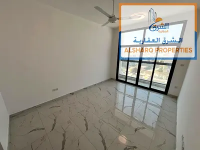 المويهات 1 عجمان | غرفتان وصالة على الروف | غرفتان ماستر | 3 حمامات | إطلالة أمامية على شارع محمد بن زايد | تكييف مركزي | صيانة على المالك