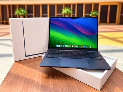 Apple MacBook Air M4 13” 2025 | 16GB RAM | 256GB SSD | Apple Warranty