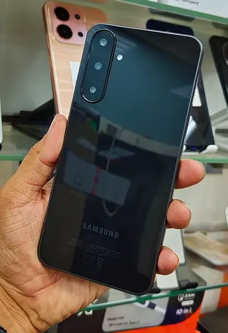 Samsung A26 5g phone with triple rear cameras - good condition