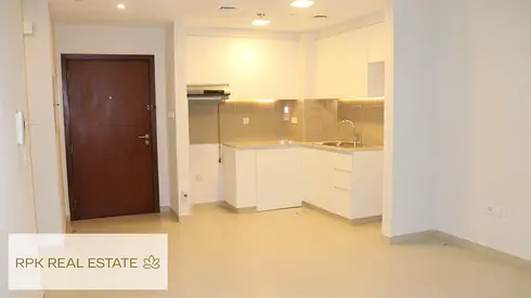 Community Living | prime Location | Available