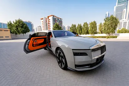 صورة 7 لـ 2024 ROLLS-ROYCE SPECTRE
