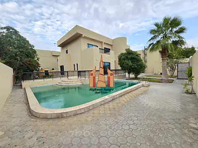 Private pool wardrobes parking 2 balcony central ac garden like new 4 bedroom villa 2 hall Majlis 1