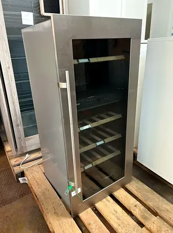 Liebherr Built-in dual zone temperature Wine Fridge
