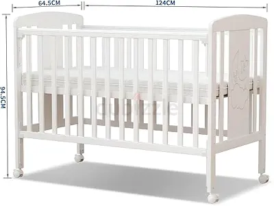 White Wooden Baby Crib with Adjustable Mattress Height and Wheels