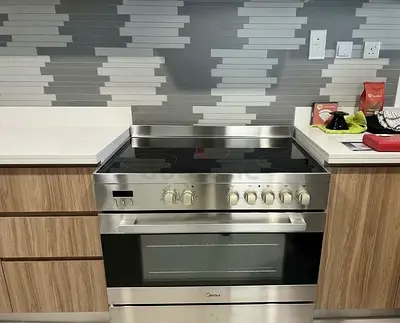 Midea Freestanding Ceramic Cooker With Multifunction Oven - 109L - 90X60cm