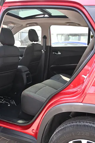 صورة مصغرة 19 لـ 2023 Chevrolet GROOVE