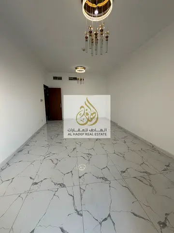 Gym, swimming pool, parking, balcony, laundry room, spacious, prime location, easily accessible.
