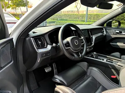 صورة 5 لـ 2022 Volvo XC60