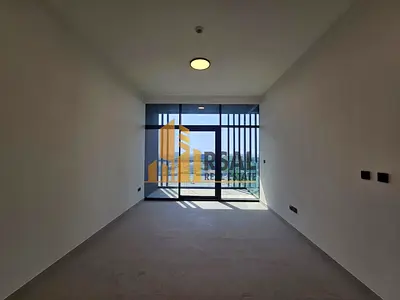 Unfurnished 2bhk available in vida 2 ,sixth floor boulivard view