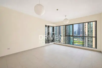 Burj Khalifa View | Huge Layout | Well Maintained