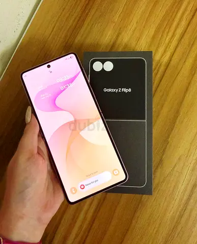 Samsung Galaxy Z Flip 8