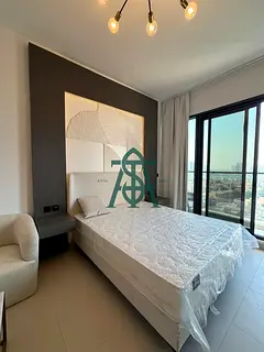Top Floor | Glass Balcony | Fully Furnished | Skyline & Villa View