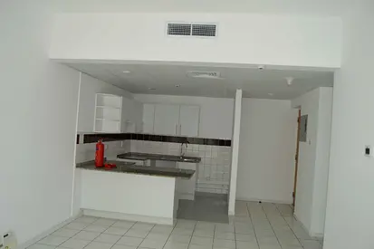 Fabulous 1 BHK Apt Available In Sheikh Zayed Road