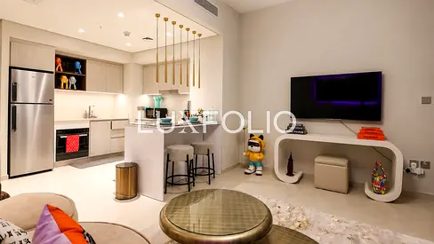 Designer Furnished | Exclusive Interior | Beach Access