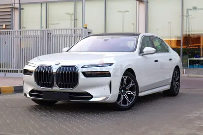 2026 BMW 7-Series 735i GCC Specs