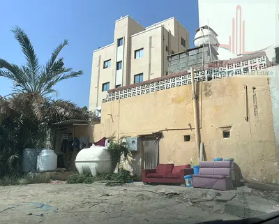 *بيت عربي | الراشدية 3 | 2,000 قدم | أرضي + أول | دخل 35 ألف | 650 ألف درهم*