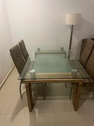 6 seater dining table and chairs
