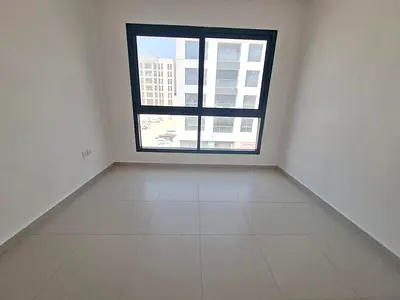 30 days free Lxury and Like Brand new apartment with balcony with master room open view nyr to zahia mosque