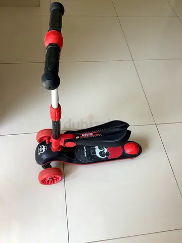 Kids 3-Wheel Scooter - Red & Black, Adjustable Handle