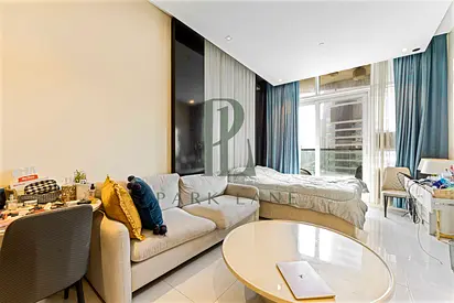 Furnished|1 Min to Dubai Mall | Rented w/ High ROI