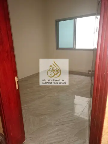 استديو,مطبخ شبه منفصل,مساحة واسعة جدا,موقع مميز,دفعات ميسرة