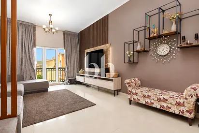 Fully Upgraded 1BR | Vacating 15th Nov | 882 Sq Ft
