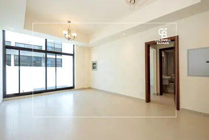 Middle Unit | Back to Back | Motivated Seller