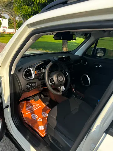 صورة 6 لـ 2018 JEEP RENEGADE