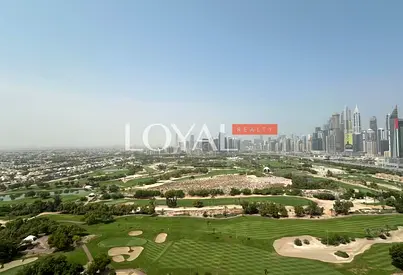 Full golf course view/On high floor/Great location